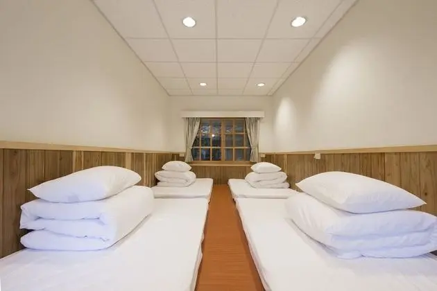 Dört Kişilik Oda, Birden Çok Yatak, Ortak Banyo
