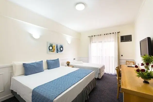 Quarto Triplo Luxo Interno