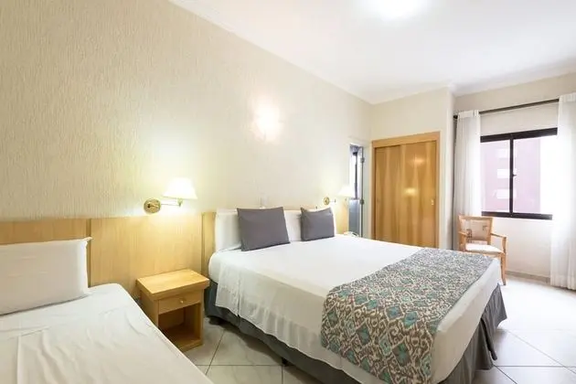 Quarto Triplo Luxo Interno