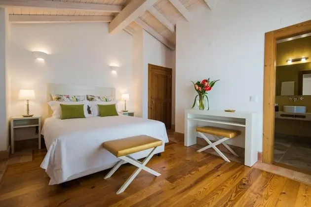 Deluxe Tek Büyük Yataklı Oda, Balkon, Deniz Manzaralı