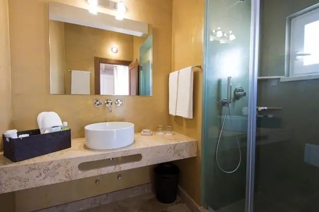 Deluxe Tek Büyük Yataklı Oda, Balkon, Deniz Manzaralı