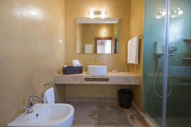 Deluxe Tek Büyük Yataklı Oda, Balkon, Deniz Manzaralı