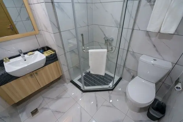 Deluxe Üç Kişilik Oda