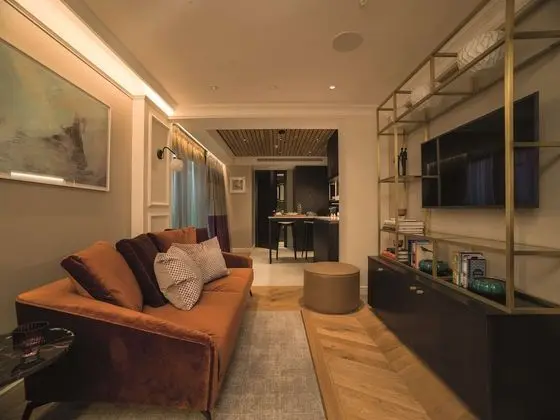The Horsbrugh Two Bedroom Residence