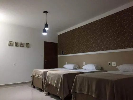 Üç Kişilik Oda