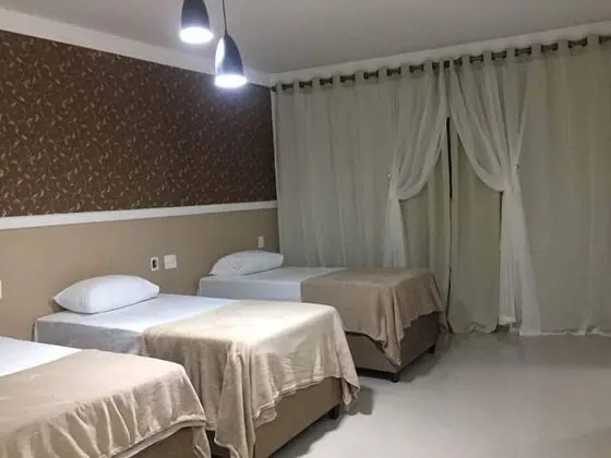 Üç Kişilik Oda