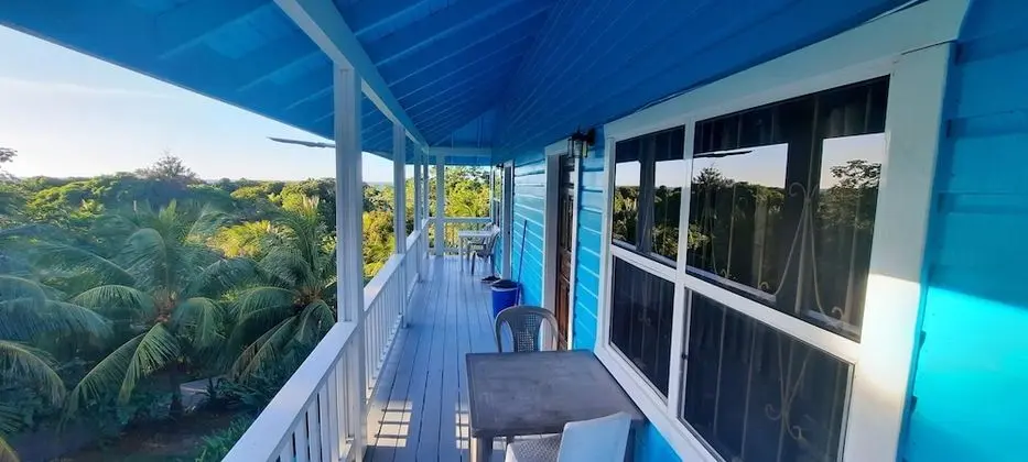 Studio,  1 Queen Bed, Kitchenette, SeaView