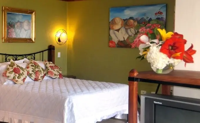 Stüdyo Süit, 2 Çift Kişilik Yatak