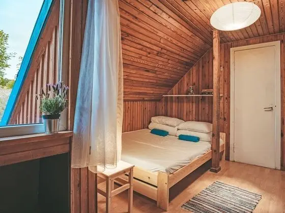 Tek Büyük Yataklı Oda, Ortak Banyo