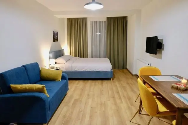 Basic Apart Daire, 1 Büyük (Queen) Boy Yatak ve Çekyat, Sigara İçilmez, Dağ Manzaralı