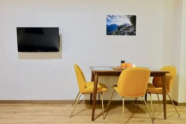 Basic Apart Daire, 1 Büyük (Queen) Boy Yatak ve Çekyat, Sigara İçilmez, Dağ Manzaralı