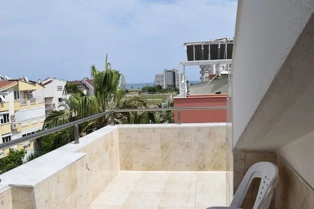 Studio Apartment with Sea View