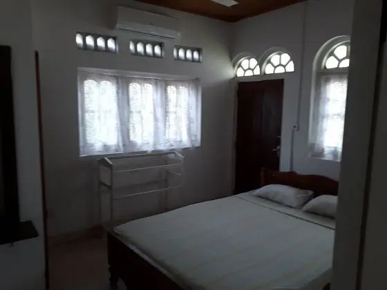 Deluxe Tek Büyük Yataklı Oda, 1 Çift Kişilik Yatak, Bahçe Manzaralı, Bahçeli