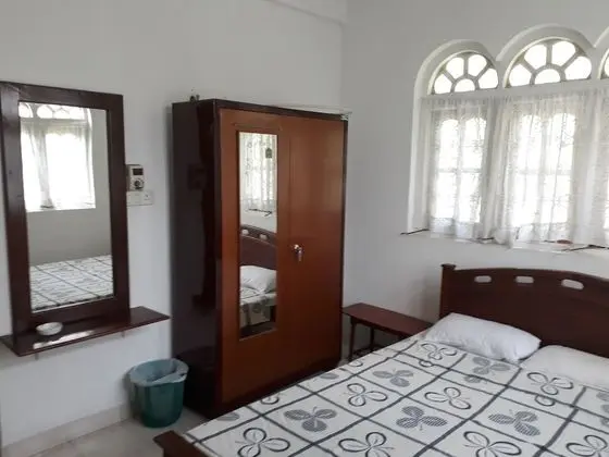 Deluxe Tek Büyük Yataklı Oda, 1 Çift Kişilik Yatak, Bahçe Manzaralı, Bahçeli