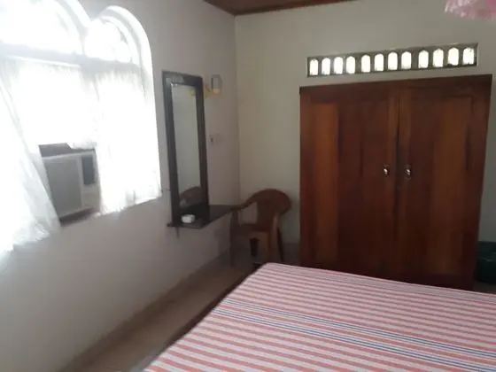 Deluxe Tek Büyük Yataklı Oda, 1 Çift Kişilik Yatak, Bahçe Manzaralı, Bahçeli