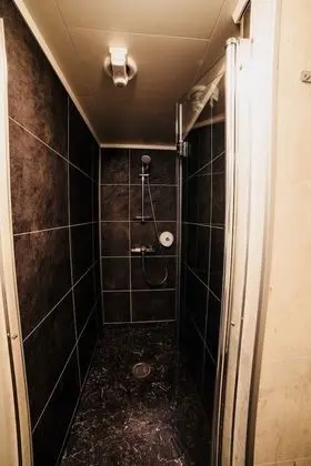 Economy Tek Kişilik Oda, Ortak Banyo