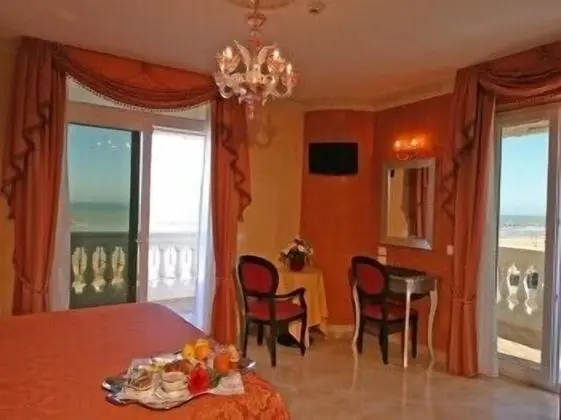 Superior Tek Büyük Yataklı Oda, Deniz Manzaralı