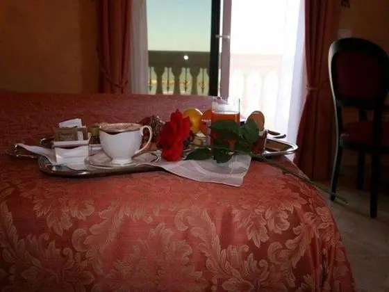 Superior Tek Büyük Yataklı Oda, Deniz Manzaralı