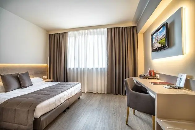Comfort Büyük Yataklı Tek Kişilik Oda