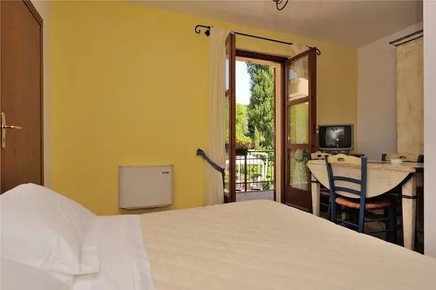 Luxury Tek Büyük Yataklı Oda, 1 Yatak Odası, Bahçe Manzaralı (SPA access)