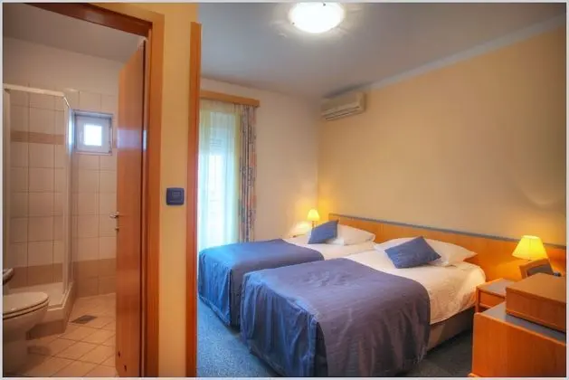 Tek Büyük Yataklı Oda, Balkon