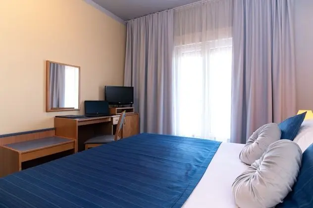 Tek Büyük Yataklı Oda, Balkon
