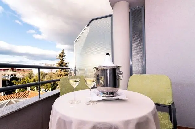 Tek Büyük Yataklı Oda, Balkon