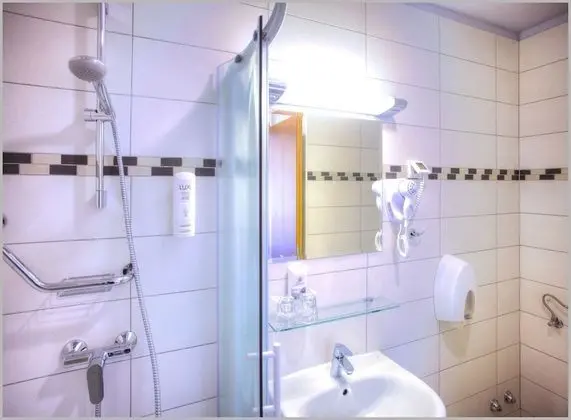 Tek Büyük Yataklı Oda, Balkon