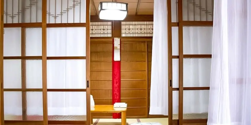Traditional Oda, Sigara İçilmez, Ortak Banyo (Private for Family and Couples)