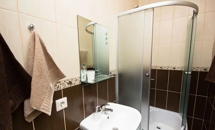 Standard Tek Büyük Yataklı Oda