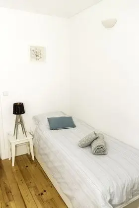 Apart Daire, 2 Yatak Odası, Teras, Bahçeli