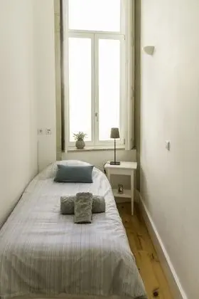 Apart Daire, 2 Yatak Odası, Teras, Bahçeli