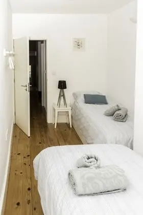 Apart Daire, 2 Yatak Odası, Teras, Bahçeli