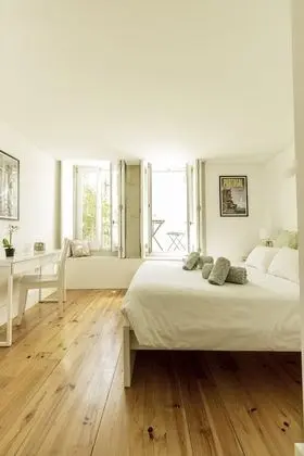 Apart Daire, 2 Yatak Odası, Teras, Bahçeli