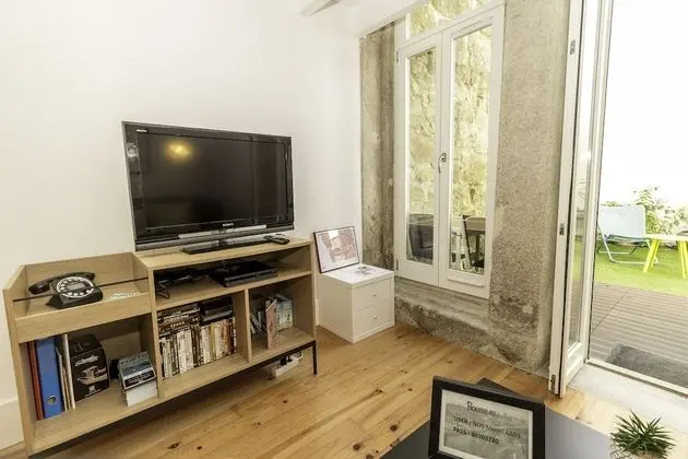 Apart Daire, 2 Yatak Odası, Teras, Bahçeli