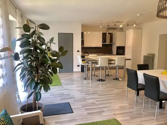 Tek Büyük Yataklı Oda, Balkon