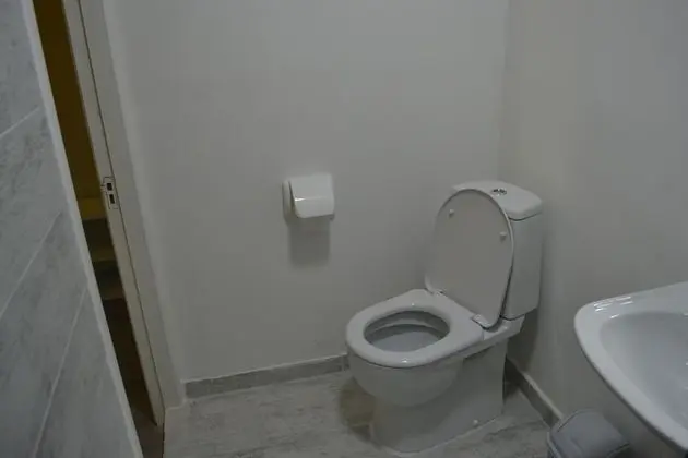 Basic Tek Büyük veya İki Ayrı Yataklı Oda