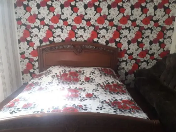 Tek Büyük Yataklı Oda, Ortak Banyo