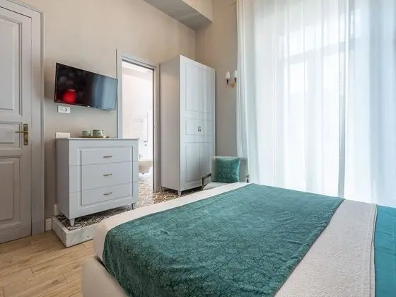 Comfort Tek Büyük Yataklı Oda