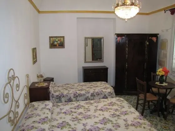 Deluxe Üç Kişilik Oda