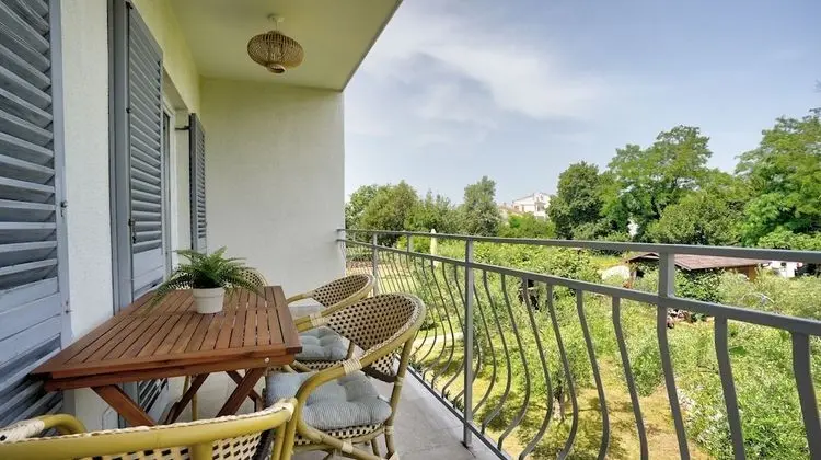 Apart Daire, Balkon