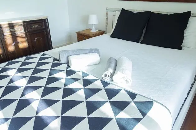 Tek Büyük Yataklı Oda, Ortak Banyo