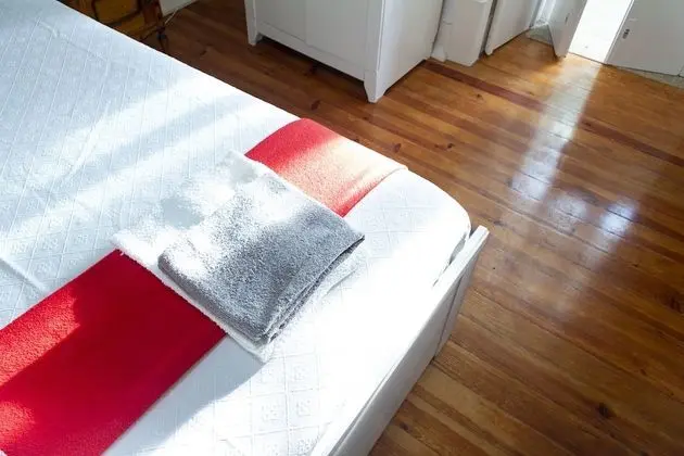 Tek Büyük Yataklı Oda, Ortak Banyo