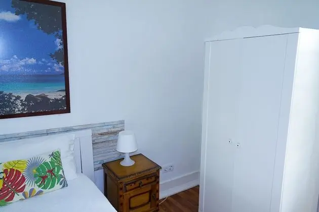 Tek Büyük Yataklı Oda, Ortak Banyo