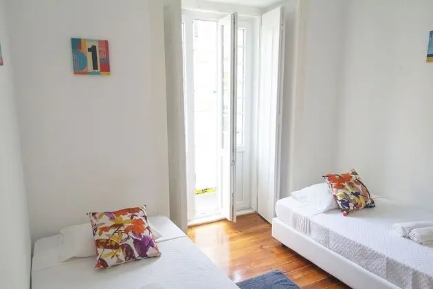 Üç Kişilik Oda, Ortak Banyo