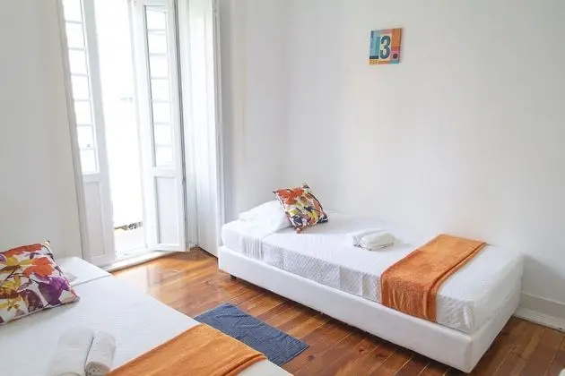 Üç Kişilik Oda, Ortak Banyo