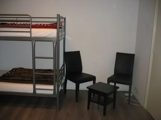 Basic Oda, Ortak Banyo (Private Room for 6 Persons)