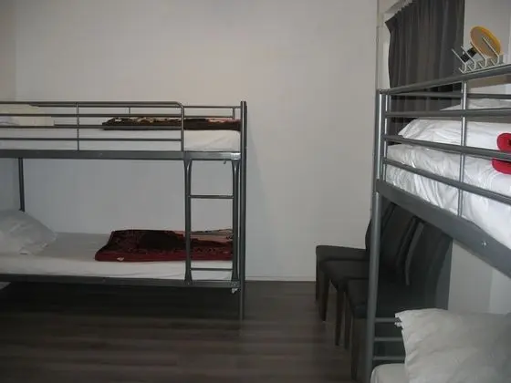 Basic Oda, Ortak Banyo (Private Room for 6 Persons)