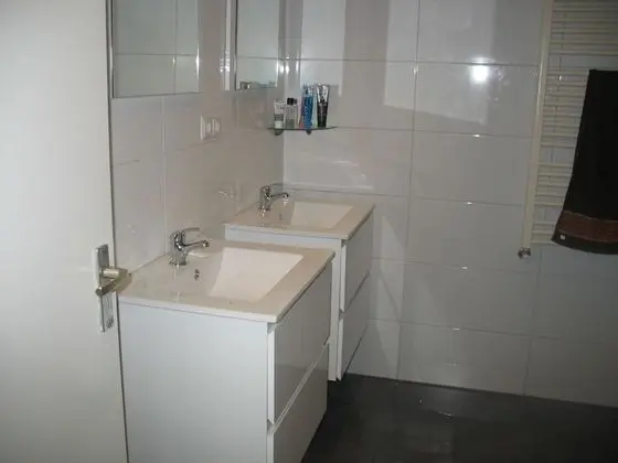 Basic Oda, Ortak Banyo (Private Room for 6 Persons)