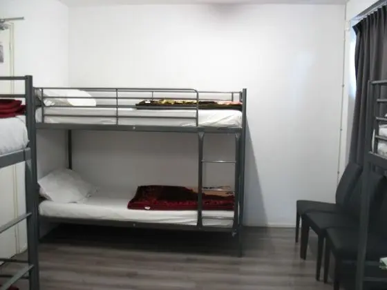 Ortak Ranzalı Oda, Karma Ranzalı Oda, Ortak Banyo